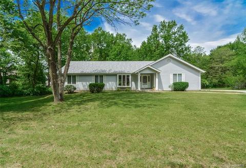 711 De Soto Ln, Weldon Spring, MO 63304 photo 1