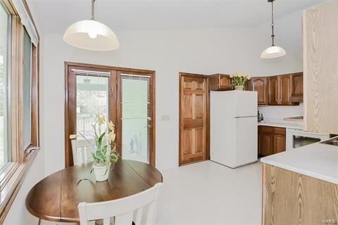 711 De Soto Ln, Weldon Spring, MO 63304 photo 11