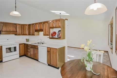 711 De Soto Ln, Weldon Spring, MO 63304 photo 13