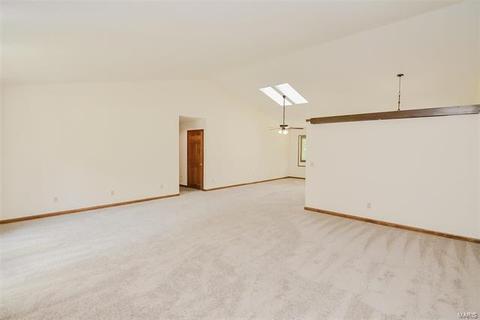 711 De Soto Ln, Weldon Spring, MO 63304 photo 3