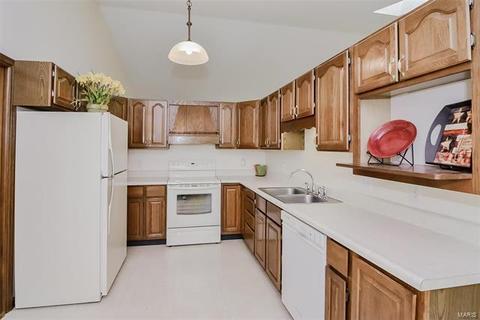711 De Soto Ln, Weldon Spring, MO 63304 photo 15