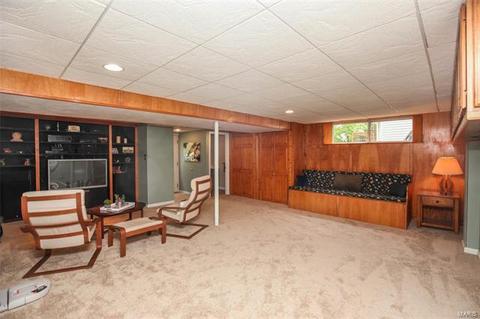 810 Weatherwood Dr, Manchester, MO 63021 photo 17