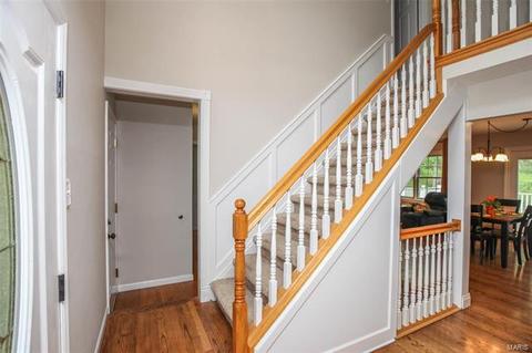 810 Weatherwood Dr, Manchester, MO 63021 photo 9