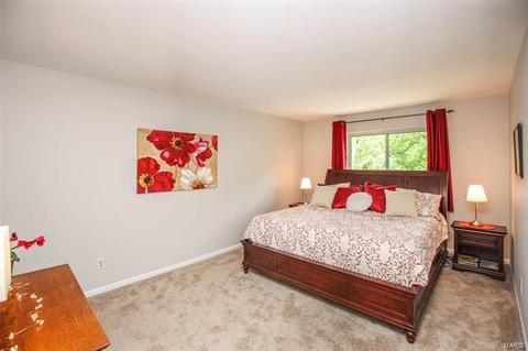 810 Weatherwood Dr, Manchester, MO 63021 photo 10