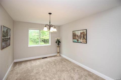 810 Weatherwood Dr, Manchester, MO 63021 photo 8