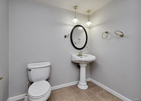 712 Emerald Oaks Ct, Eureka, MO 63025 photo 24