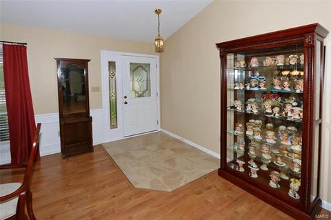 39 Saint Nicholas Ct, O'fallon, MO 63366 photo 4