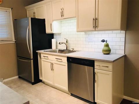 317 Saint Lawrence Dr, Ballwin, MO 63021 photo 10