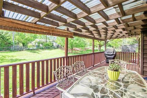 247 Braeshire Dr, Ballwin, MO 63021 photo 3
