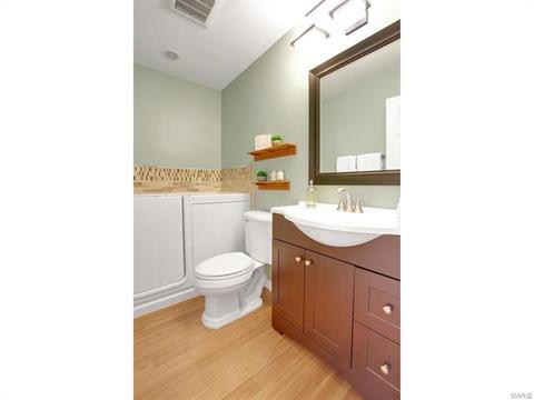 818 Clintwoode Ct, Ballwin, MO 63021 photo 23