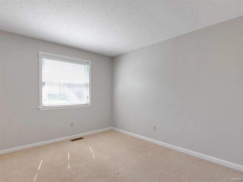 818 Clintwoode Ct, Ballwin, MO 63021 photo 21