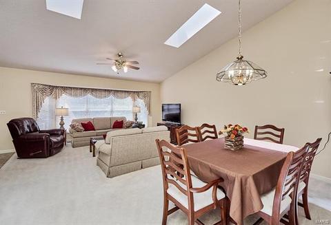 2142 Farnsworth Dr, O'fallon, MO 63368 photo 9