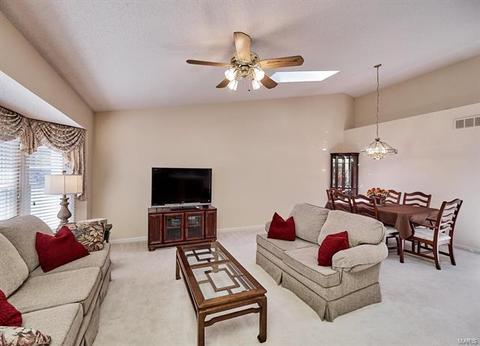 2142 Farnsworth Dr, O'fallon, MO 63368 photo 12