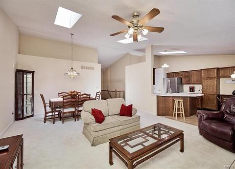 2142 Farnsworth Dr, O'fallon, MO 63368 photo 10