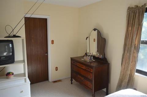 208 Carmel Woods Dr, Ellisville, MO 63021 photo 26