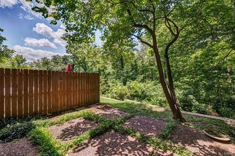 1377 Hampton Rd, Saint Charles, MO 63303 photo 10