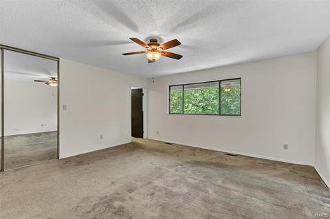 1377 Hampton Rd, Saint Charles, MO 63303 photo 19