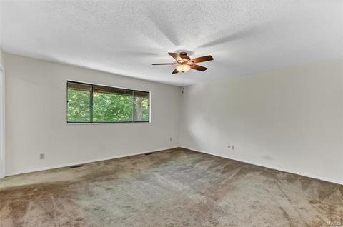 1377 Hampton Rd, Saint Charles, MO 63303 photo 18