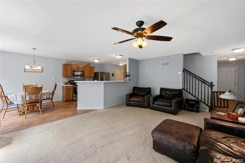 519 Parkgate Dr, Lake Saint Louis, MO 63367 photo 7
