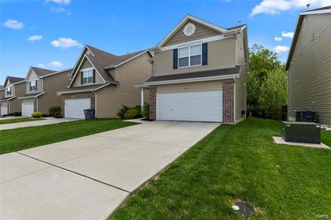 519 Parkgate Dr, Lake Saint Louis, MO 63367 photo 5