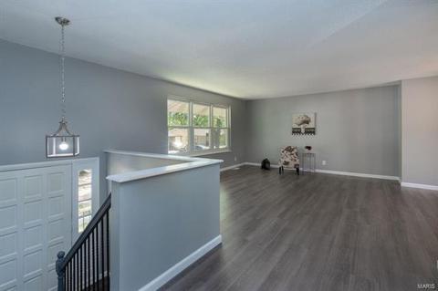 755 Windingpath Ln, Manchester, MO 63021 photo 3