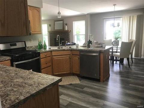 128 Windy Acres Estates Dr, Ballwin, MO 63021 photo 5