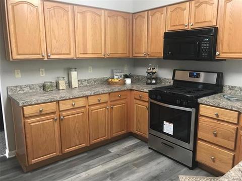 128 Windy Acres Estates Dr, Ballwin, MO 63021 photo 3