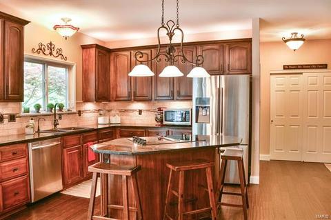 873 Castle Pines Dr, Ballwin, MO 63021 photo 10
