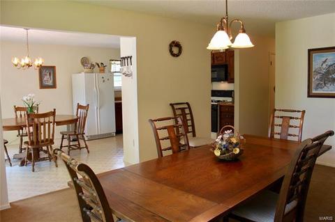 11700 Benedetta Dr, Bridgeton, MO 63044 photo 8