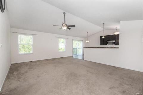 560 Springhurst, O'fallon, MO 63368 photo 5