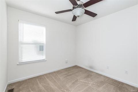 560 Springhurst, O'fallon, MO 63368 photo 11