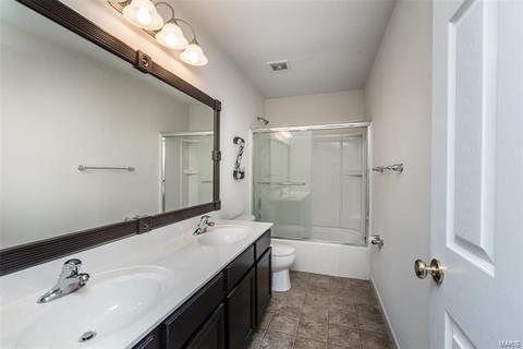 560 Springhurst, O'fallon, MO 63368 photo 8