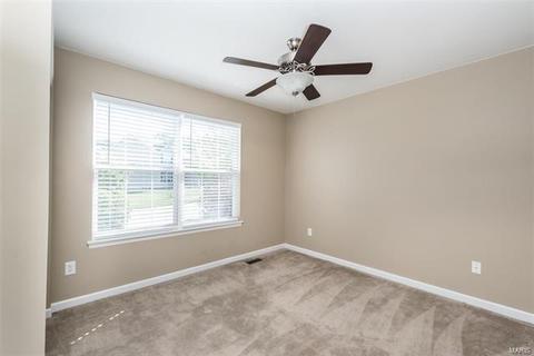 560 Springhurst, O'fallon, MO 63368 photo 10