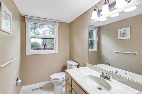 730 Muir View Dr, Ballwin, MO 63011 photo 5