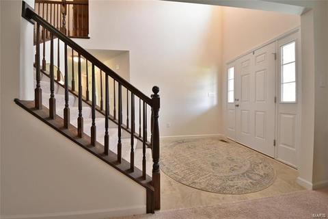 5227 Footpath Ct, Eureka, MO 63025 photo 2