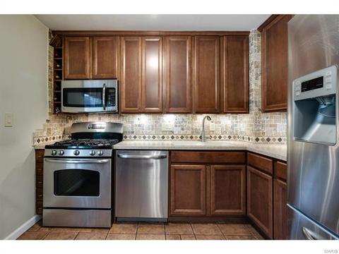 1035 Tulip Ln, Ellisville, MO 63021 photo 8