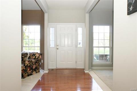 625 Thornridge Dr, O'fallon, MO 63368 photo 3