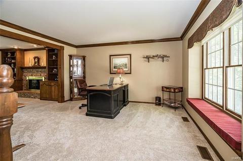 792 Whispering Meadows Dr, Manchester, MO 63021 photo 4