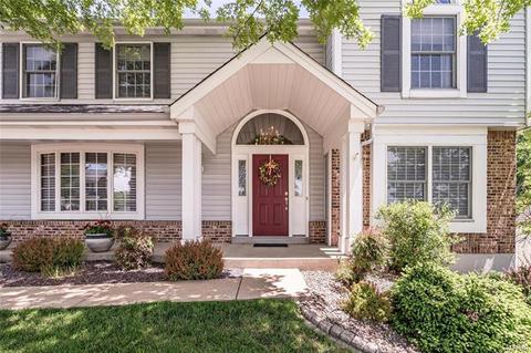 792 Whispering Meadows Dr, Manchester, MO 63021 photo 2