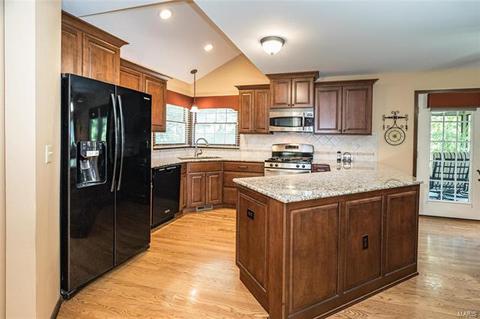 792 Whispering Meadows Dr, Manchester, MO 63021 photo 18
