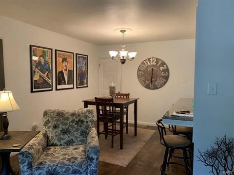 355 Novara Dr, Ballwin, MO 63021 photo 3