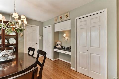 667 Waterford Ridge Dr, Ballwin, MO 63021 photo 9