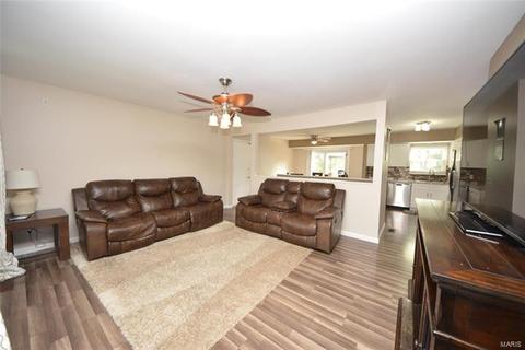 6506 High Meadow Dr, O'fallon, MO 63368 photo 2