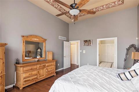 687 Bluffs View Ct, Eureka, MO 63025 photo 18