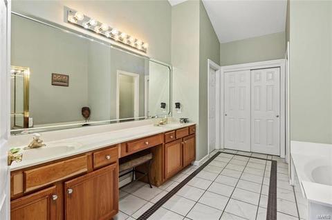 687 Bluffs View Ct, Eureka, MO 63025 photo 19