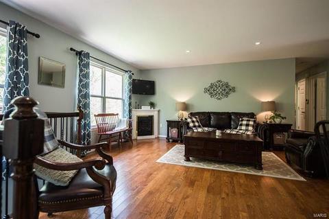 841 Top Notch Ln, Eureka, MO 63025 photo 5