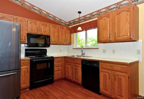 6437 Long Timber Dr, O'fallon, MO 63368 photo 8