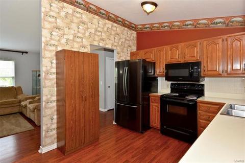 6437 Long Timber Dr, O'fallon, MO 63368 photo 9