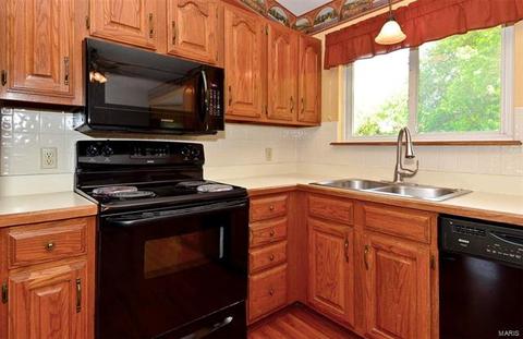 6437 Long Timber Dr, O'fallon, MO 63368 photo 12