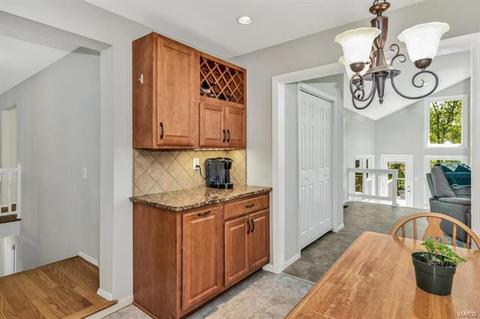 830 Sugar Hill Dr, Manchester, MO 63021 photo 8
